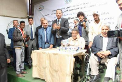 الديلمي يؤكد على اهمية التحصيل العلمي لذوي الاعاقة ...