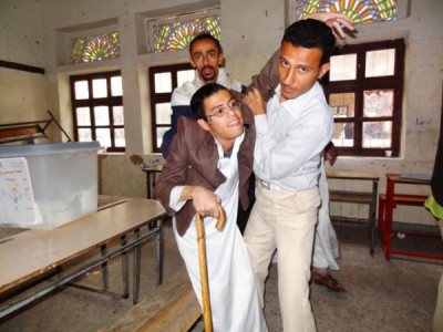 ترتيبات لضمان مشاركة ذوي الاعاقة في الاستفتاء على ...