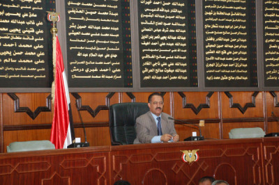 رئيس مجلس النواب يدعو إلى تفعيل القوانين الخاصة ...